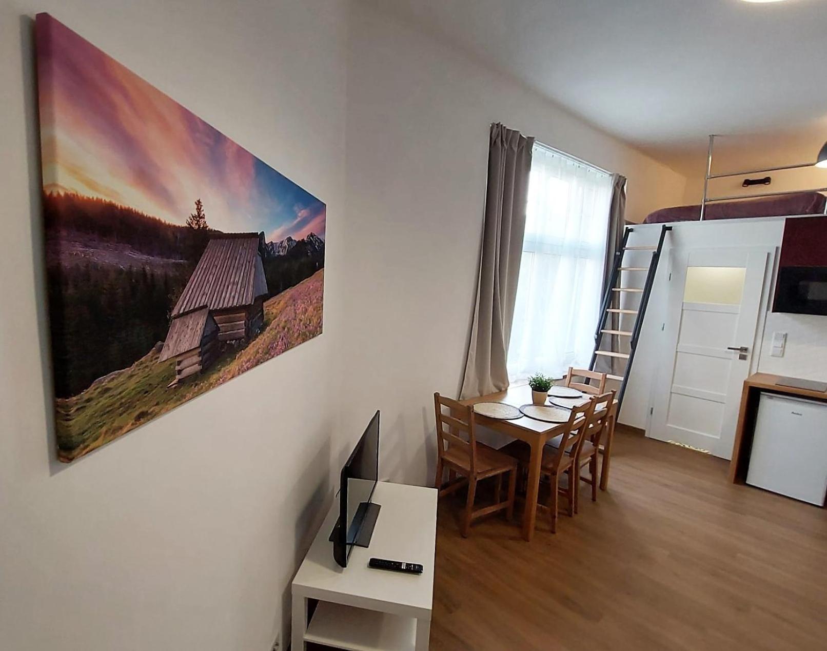Old Town Stage Apartment One Krasków Εξωτερικό φωτογραφία